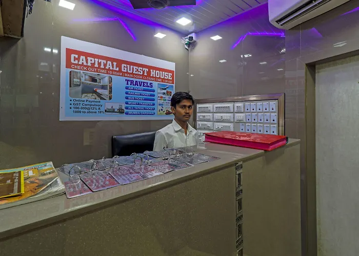 Oyo 72150 Capital Guest House Mumbai